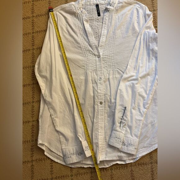 Alp and Rock long sleeve white button down shirt embroidery details NWOT L - Picture 6 of 14